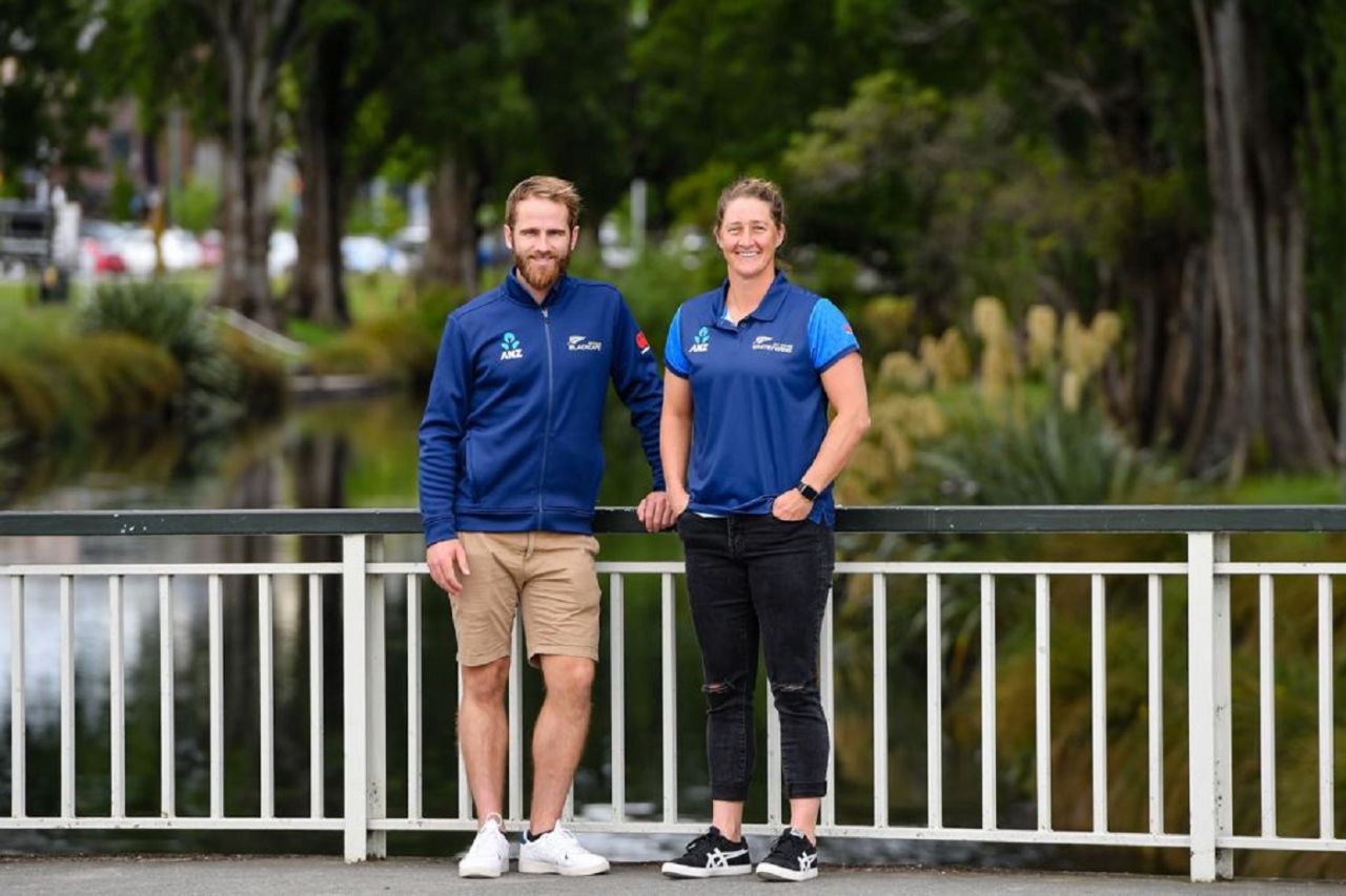 Captains' corner: Kane Williamson and Sophie Devine pose for the cameras, Christchurch, November 29, 2022