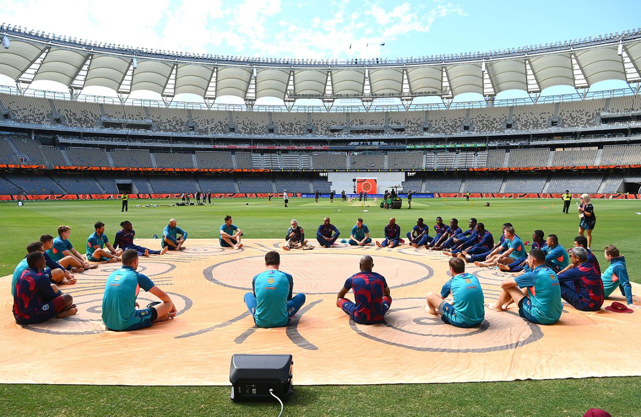 Australia and West Indies undertake a Barefoot Circle, Australia vs West Indies, 1st Test, Perth, December 04, 2022