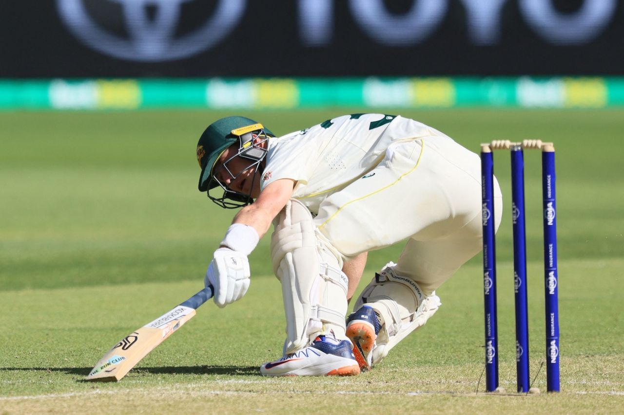 Marnus Labuschagne ran a few threes and the occasional four, Australia vs West Indies, 1st Test, Perth, 1st Day, November 30, 2022
