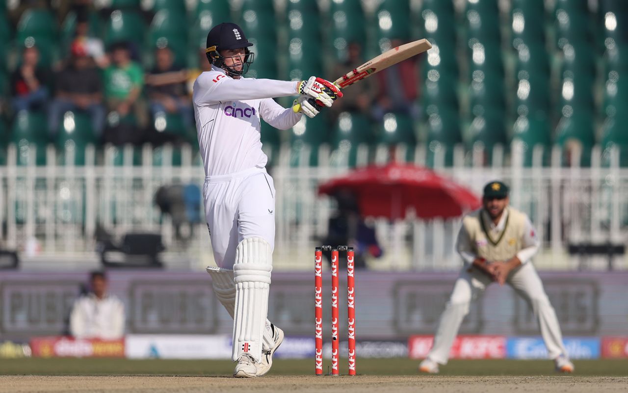 Zak Crawley was quickly on the attack, Pakistan vs England, 1st Test, Rawalpindi, 1st day, December 1, 2022
