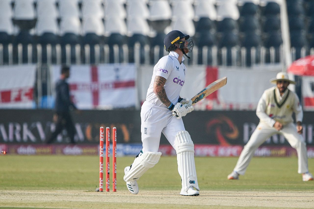 Ben Stokes was cleaned up in the first over of the morning, Pakistan vs England, 1st Test, Rawalpindi, 2nd day, December 2, 2022