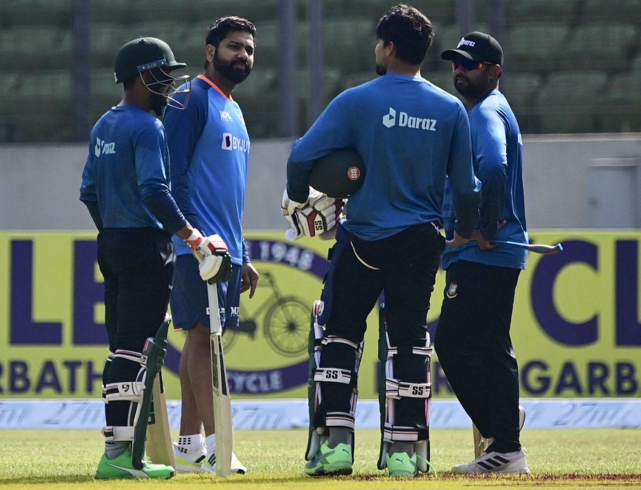 Rohit Sharma speaks to Bangladesh players ahead of the second ODI, Mirpur, December 6, 2022