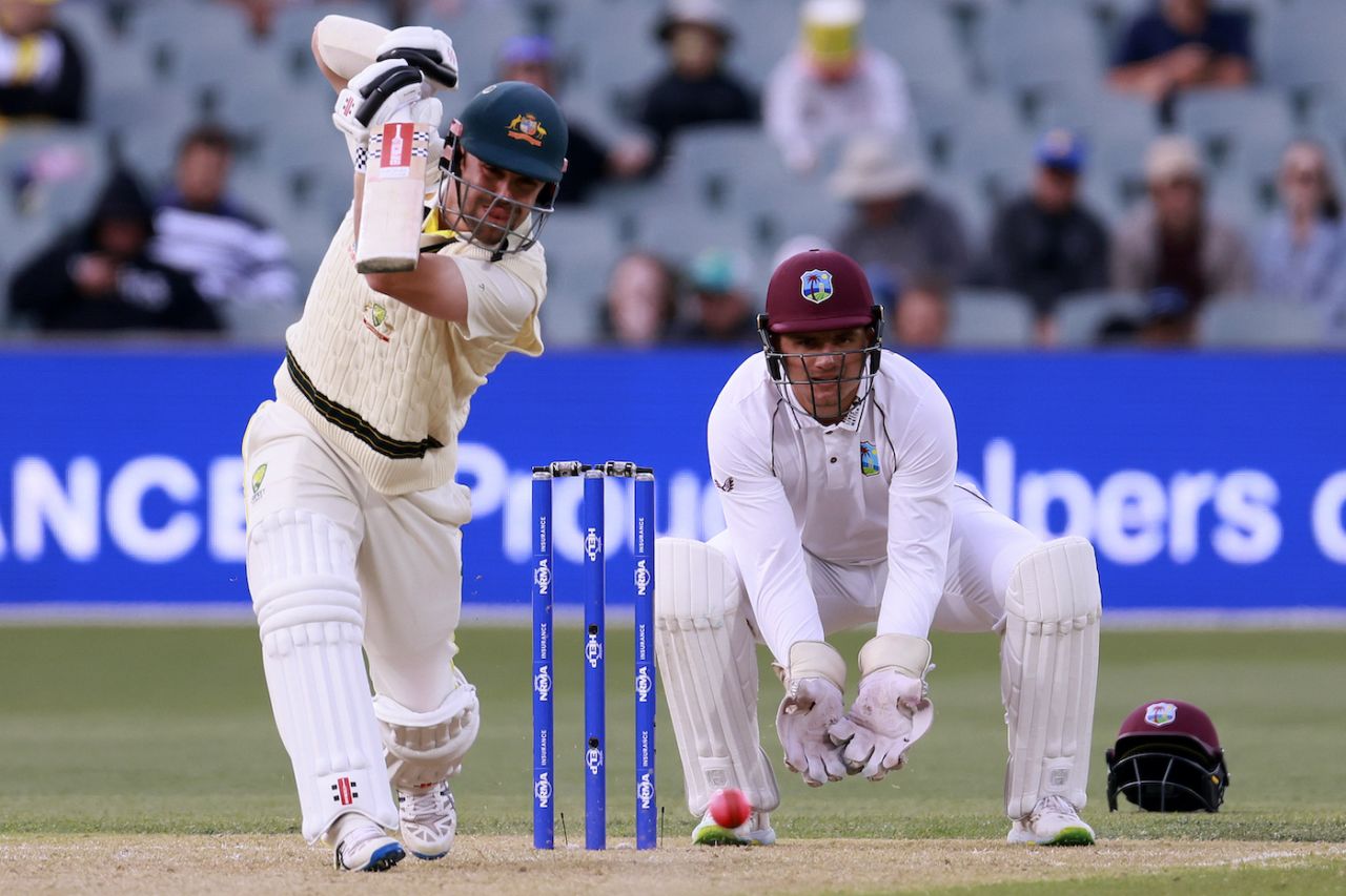 Travis Head drives down the ground, Australia vs West Indies, 2nd Test, Adelaide, 1st Day, December 8, 2022