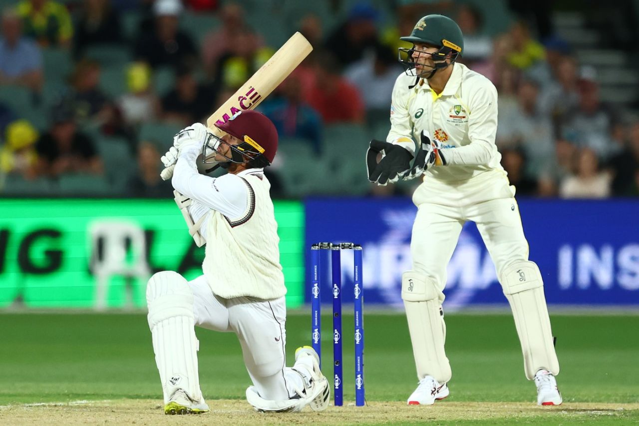 Tagenarine Chanderpaul slog sweeps for six, Australia vs West Indies, 2nd Test, Adelaide, 2nd Day, December 9, 2022