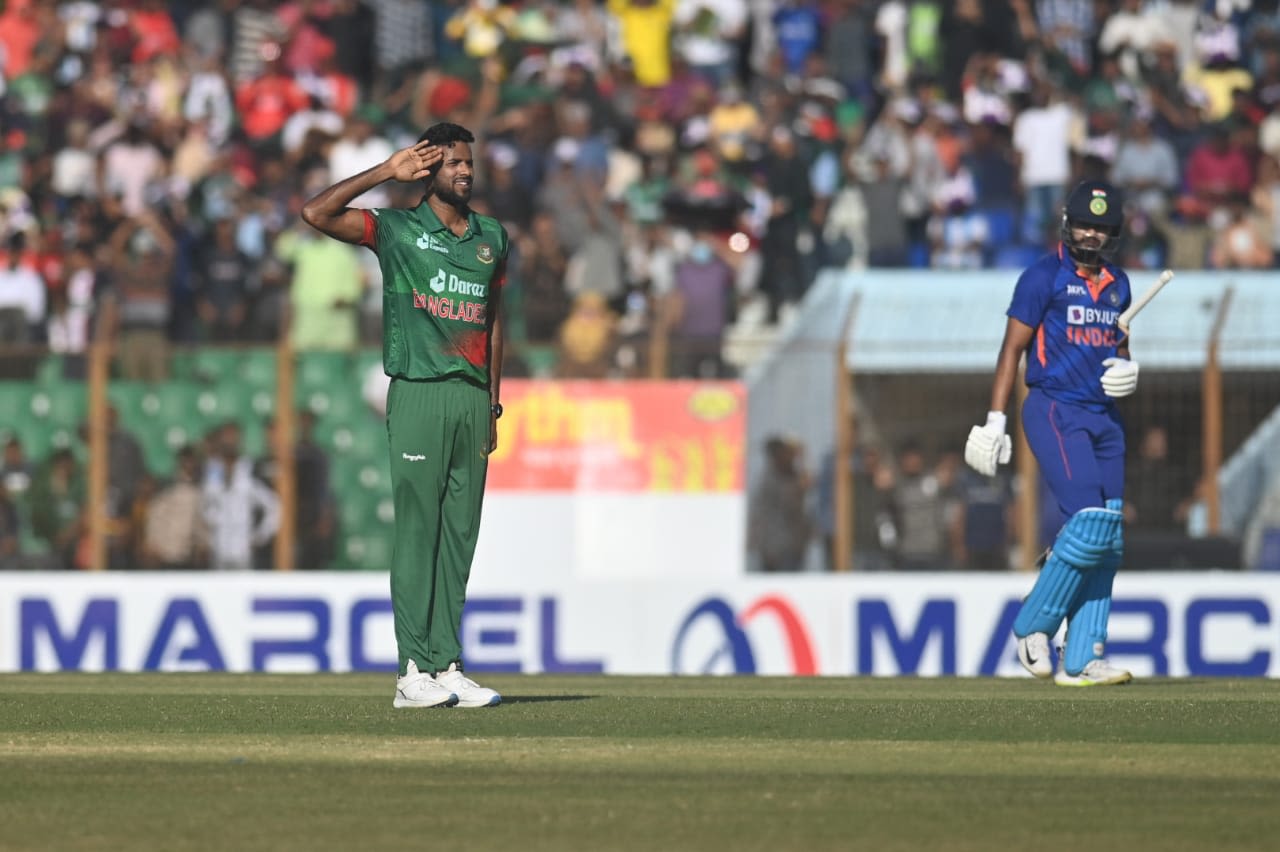 Ebadot Hossain 80 runs in his nine overs, but had a couple of salutes to show for his efforts, Bangladesh vs India, 3rd ODI, Chattogram, December 10, 2022