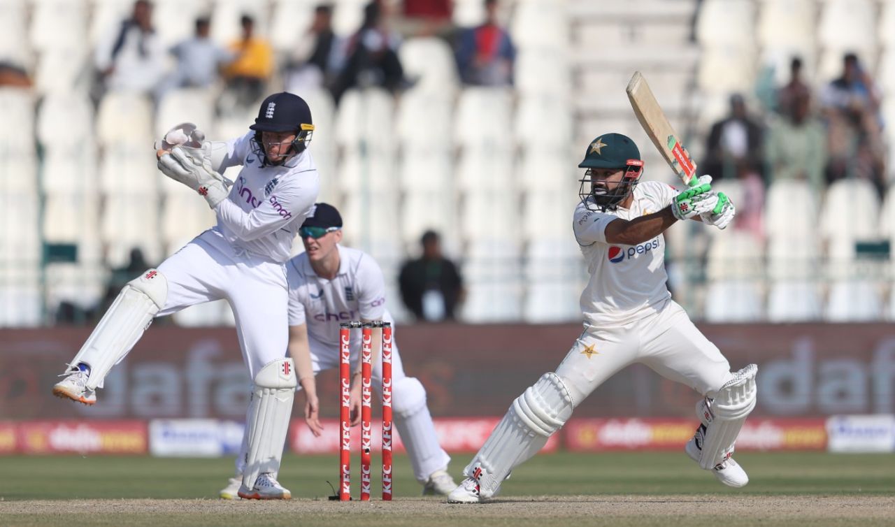 Mohammad Rizwan cuts through the off side, Pakistan vs England, 2nd Test, Multan, 3rd day, December 11, 2022