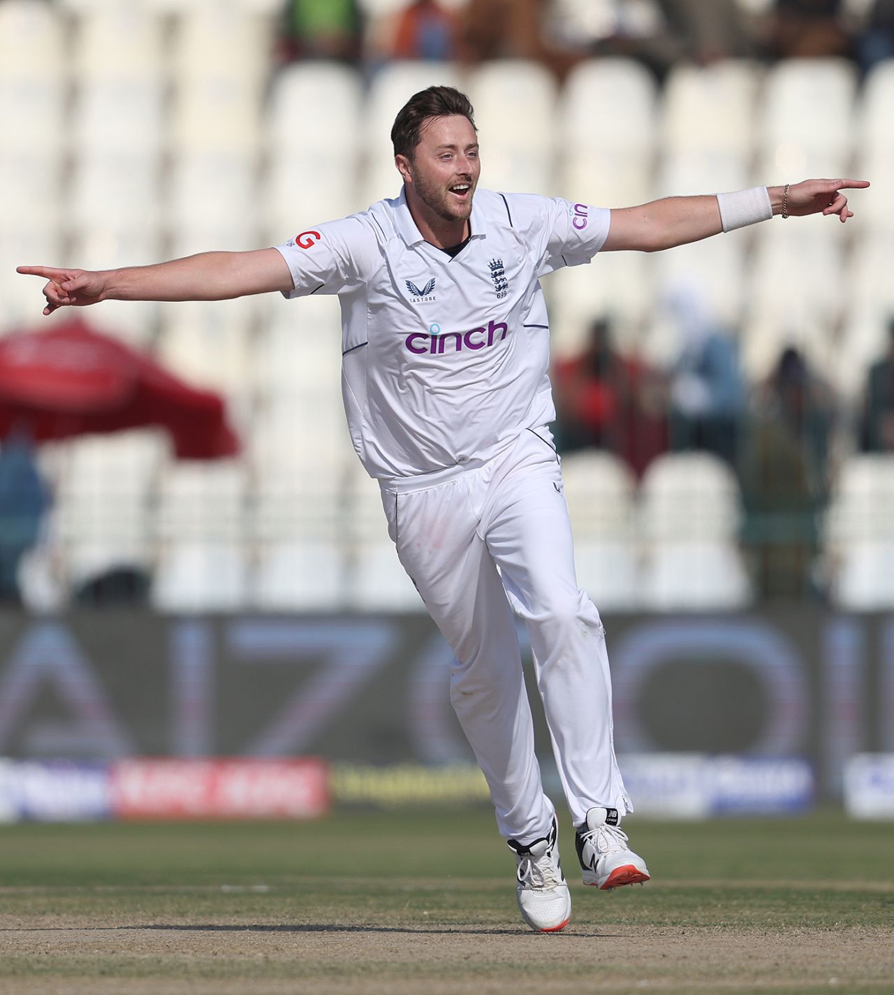 Ollie Robinson dismissed Babar Azam for the second time in the match, Pakistan vs England, 2nd Test, Multan, 3rd day, December 11, 2022