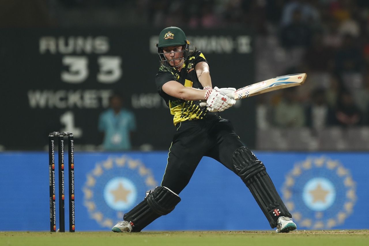 Tahlia McGrath plays a cut, India vs Australia, 2nd women's T20I, DY Patil, December 11, 2022