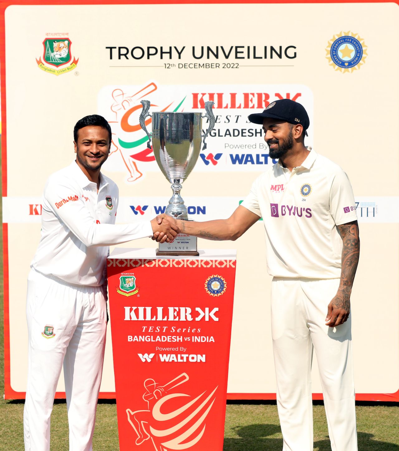 Shakib Al Hasan and KL Rahul, the captains, greet each other at the trophy unveiling ceremony, Bangladesh vs India, 1st Test, Chattogram, December 12, 2022