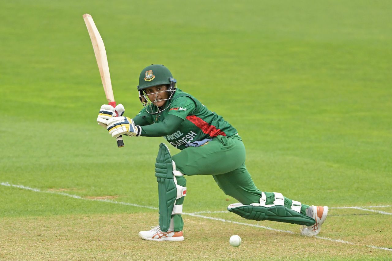 Lata Mondal pushes the ball to the leg side during her short stay in the middle, New Zealand vs Bangladesh, 2nd women's ODI, Napier, December 14, 2022