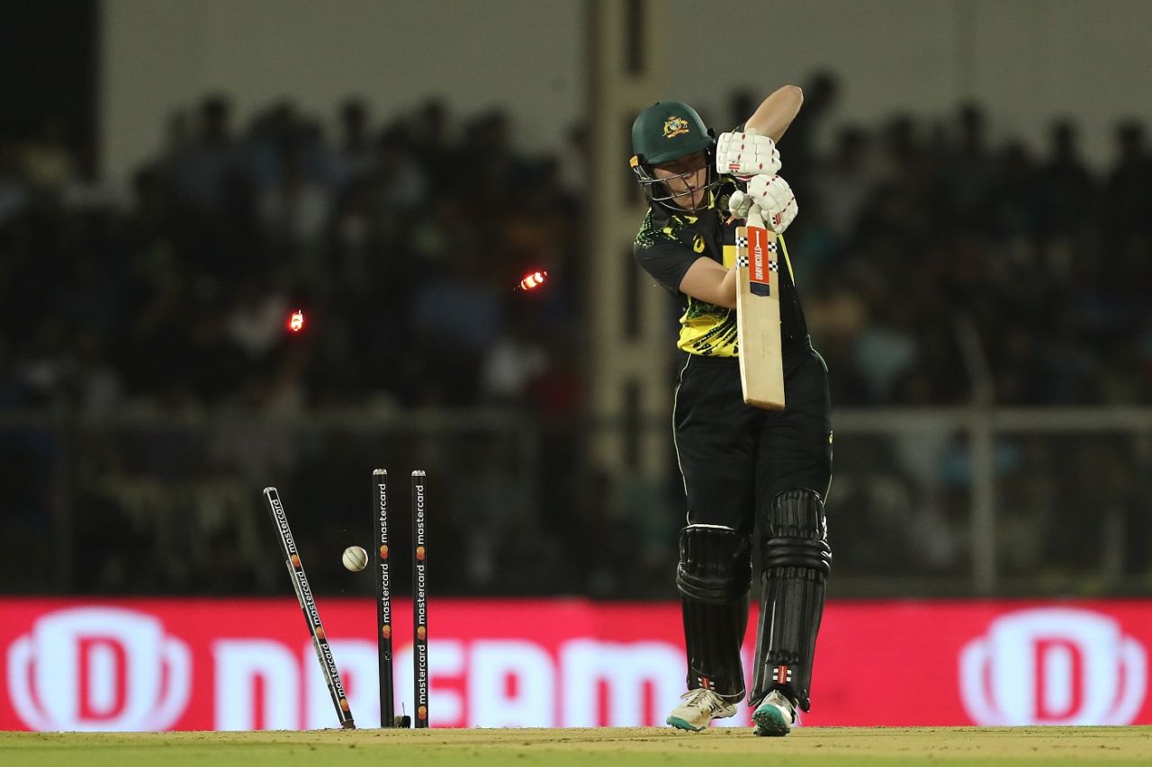 Tahlia McGrath is bowled by Anjali Sarvani, India vs Australia, 3rd T20I, Mumbai, December 14, 2022
