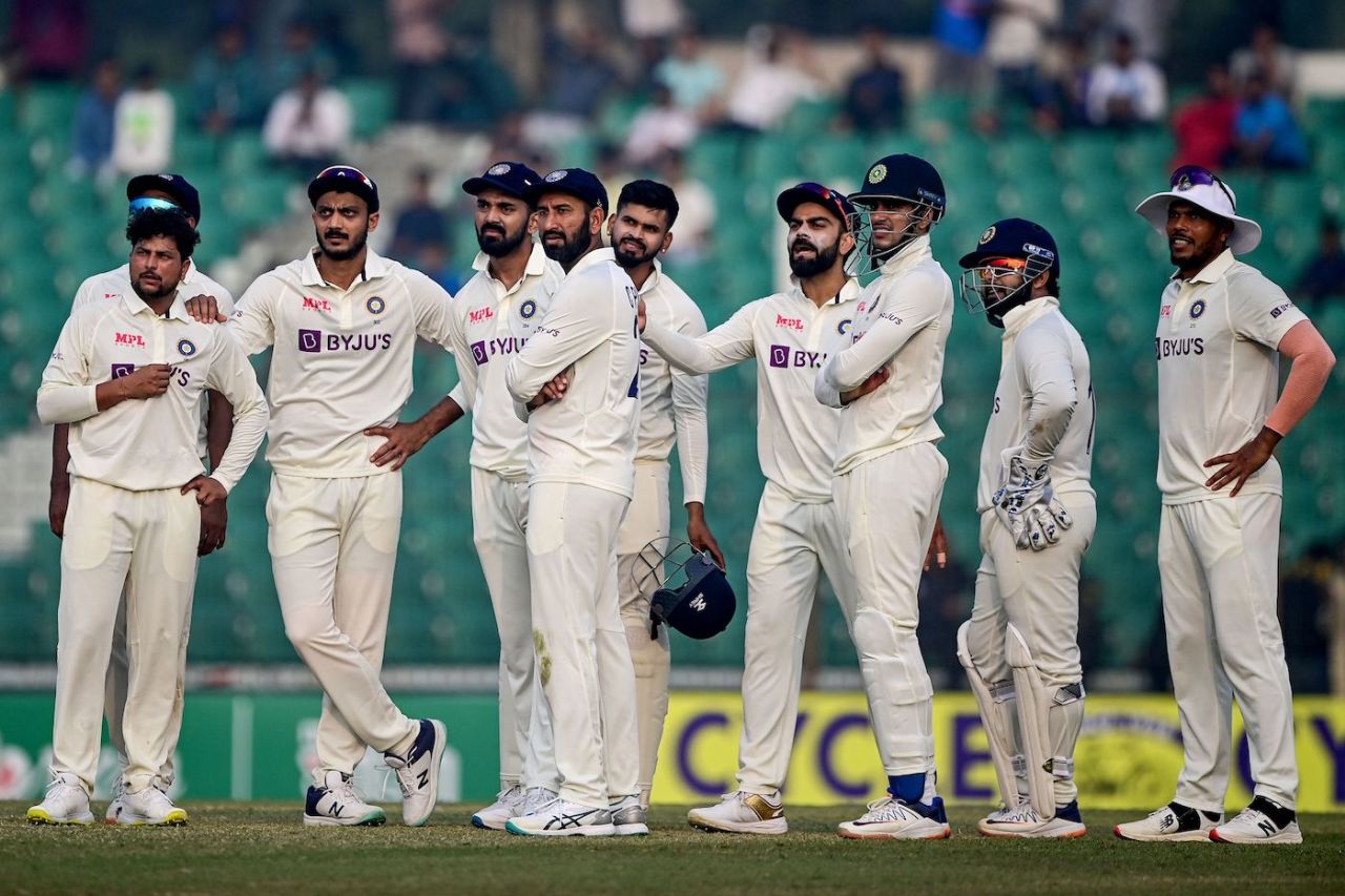 Indian players watch on, Bangladesh vs India, 1st Test, Chattogram, 2nd Day, December 15, 2022