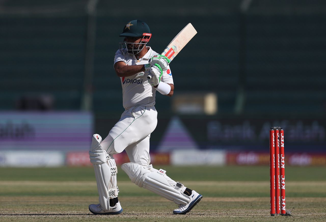 Babar Azam swings away a pull, Pakistan vs England, 3rd Test, Karachi, 1st day, December 17, 2022