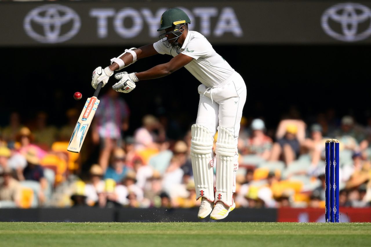 Ball's hoopin', Kagiso Rabada's hoppin', Australia vs South Africa, 1st Test, Brisbane, 2nd Day, December 18, 2022
