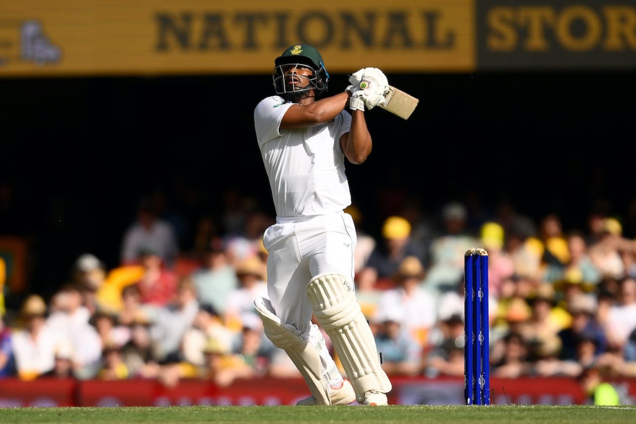 Khaya Zondo whacks the pull shot, Australia vs South Africa, 1st Test, Brisbane, 2nd Day, December 18, 2022