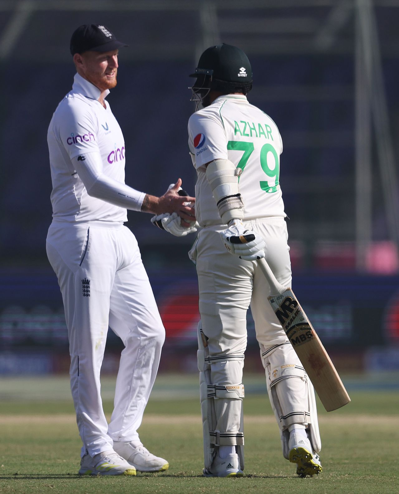 Azhar Ali shakes hands with Ben Stokes after his dismissal, Pakistan vs England, 3rd Test, Karachi, 3rd day, December 19, 2022