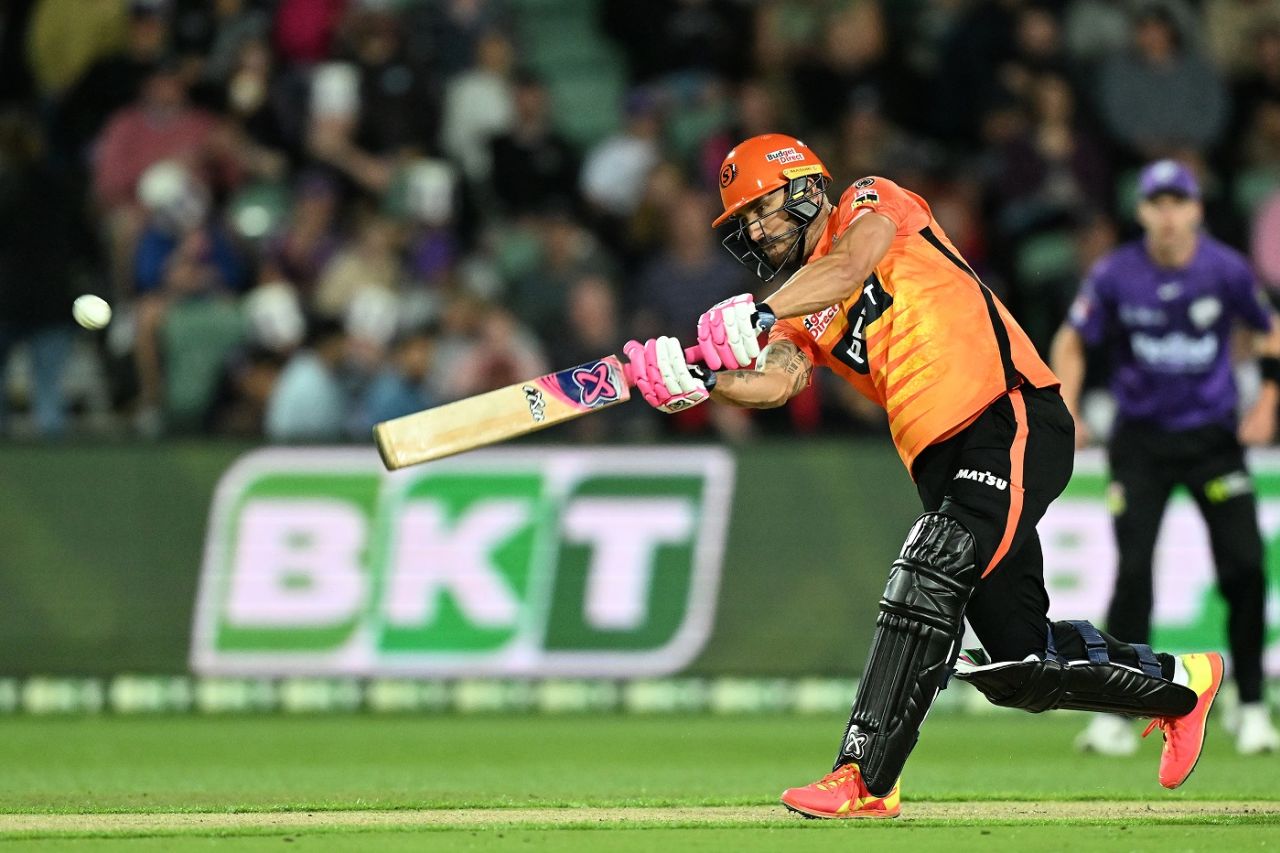 Faf du Plessis lit up the stage with a 16-ball 32, Hobart Hurricanes vs Perth Scorchers, BBL 2022-23, Launceston, December 19, 2022
