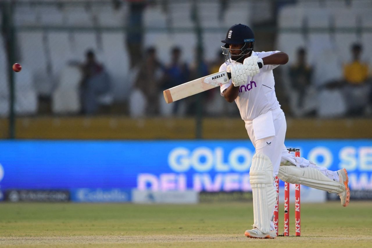 Rehan Ahmed blazes a drive through the covers during his cameo at No.3, Pakistan vs England, 3rd Test, 3rd day, Karachi, December 19, 2022