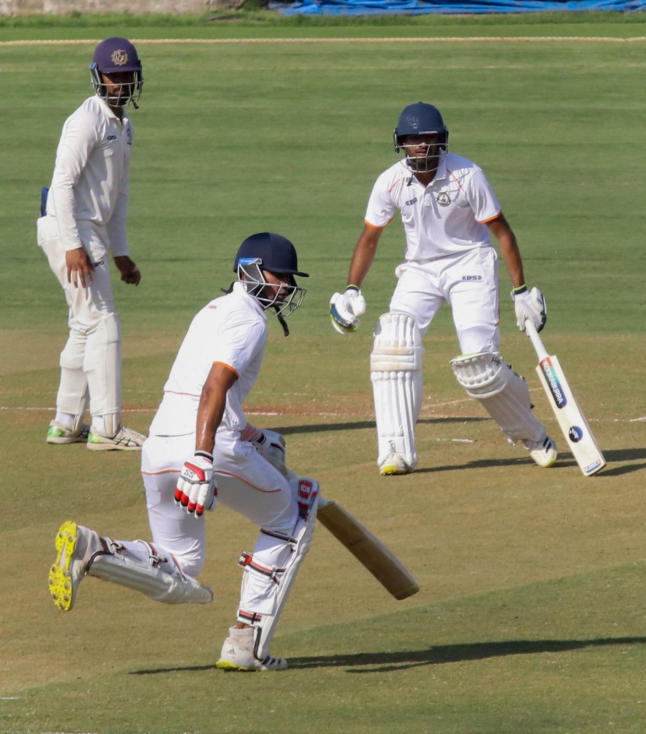 Akshay Wadkar and Apoorv Wankhade run between the wickets, Vidarbha vs Tripura, Ranji Trophy 2022-23, 2nd day, Nagpur, December 21, 2022