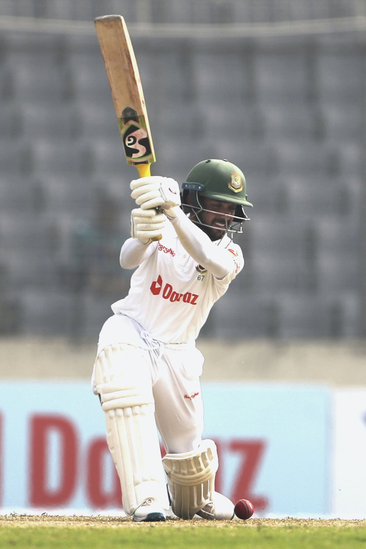 Mominul Haque looks to play the drive, Bangladesh vs India, 2nd Test, Mirpur, 1st Day, December 22, 2022