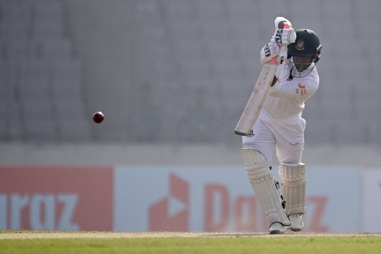 Zakir Hasan plays the straight drive, Bangladesh vs India, 2nd Test, Mirpur, 3rd Day, December 24, 2022