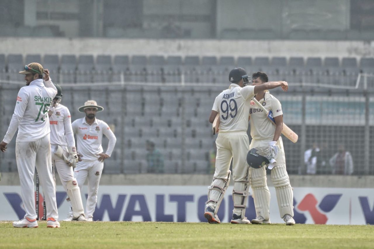 Shreyas Iyer and R Ashwin celebrate as Shakib Al Hasan Wonders about the opportunity lost, Bangladesh vs India, 2nd Test, Dhaka, 4th day, December 25, 2022