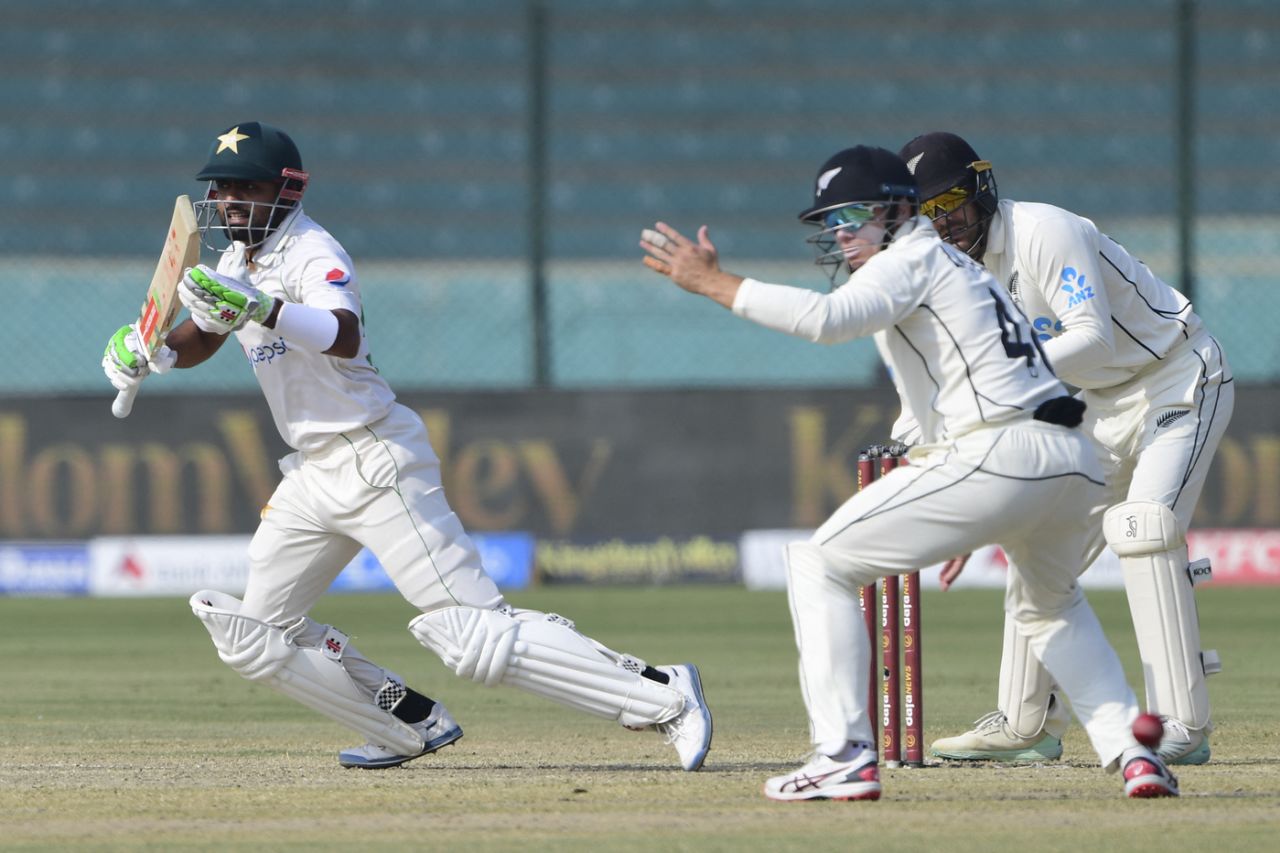 Babar Azam kept Pakistan ticking along amid a turbulent first session, Pakistan vs New Zealand, 1st Test, Karachi, 1st day, December 26, 2022