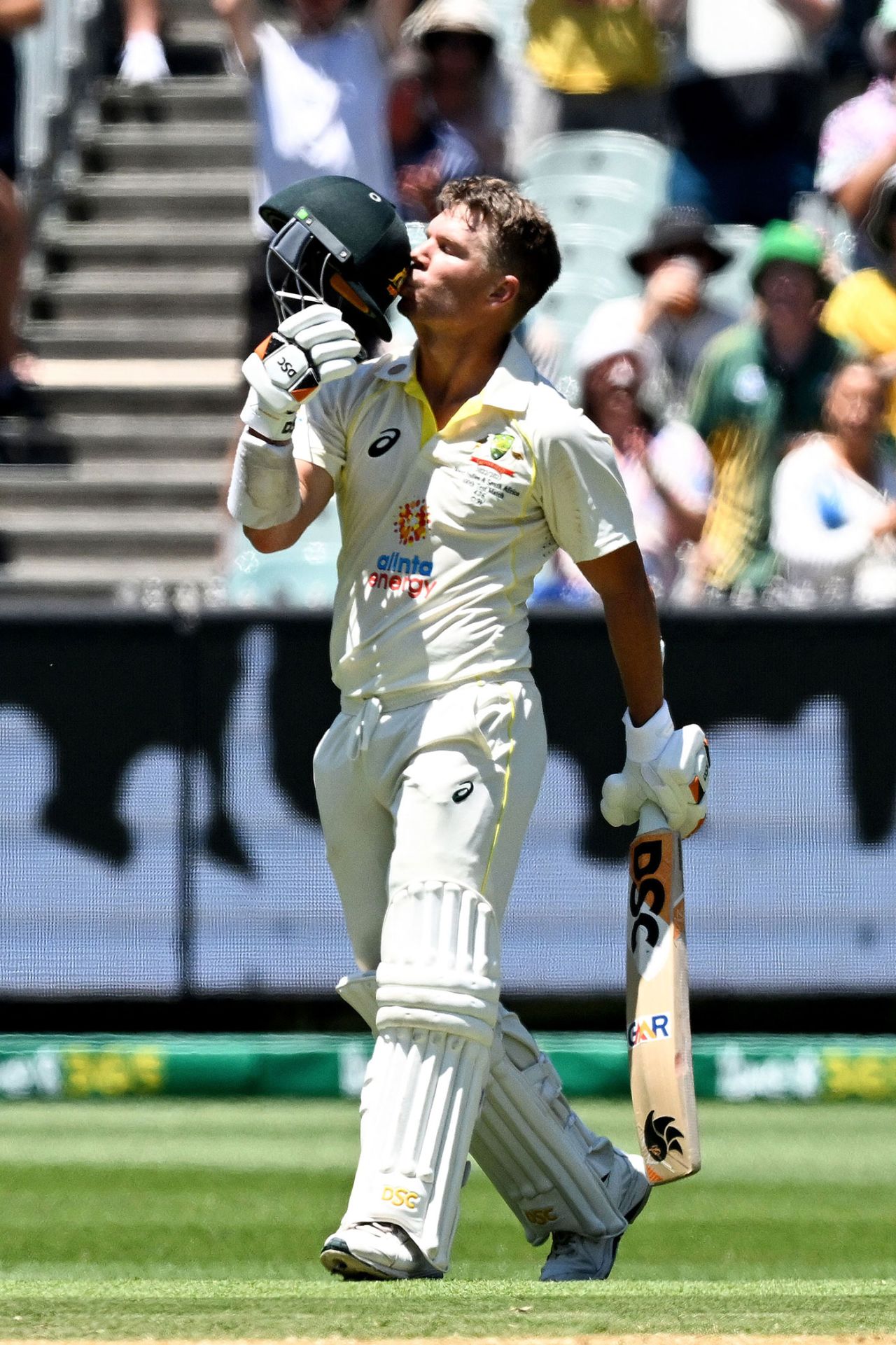 David Warner celebrates his century, Australia vs South Africa, 2nd Test, Melbourne, 2nd Day, December 27, 2022
