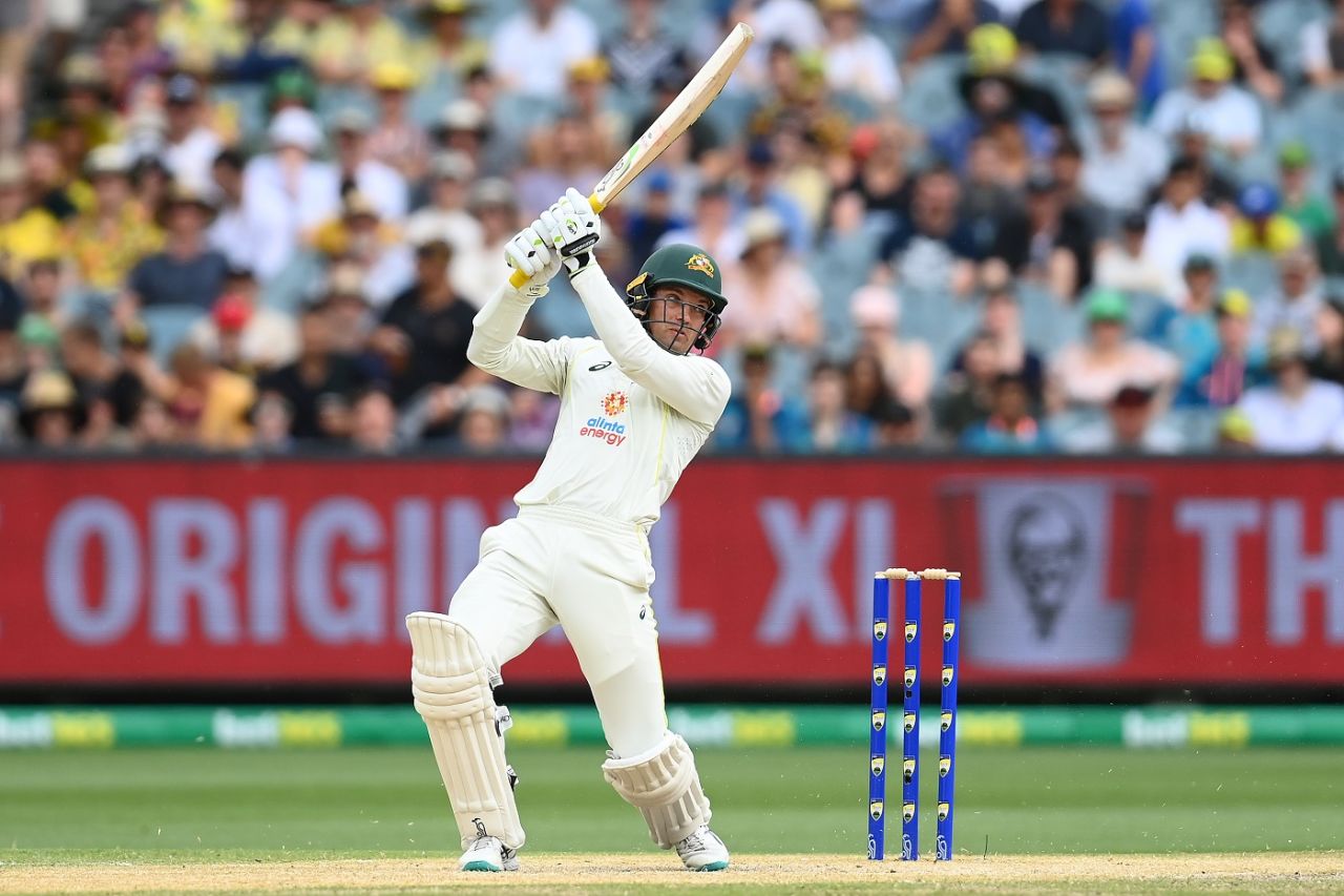 Alex Carey thrashes a cover drive, Australia vs South Africa, 2nd Test, Melbourne, 3rd day, December 28, 2022