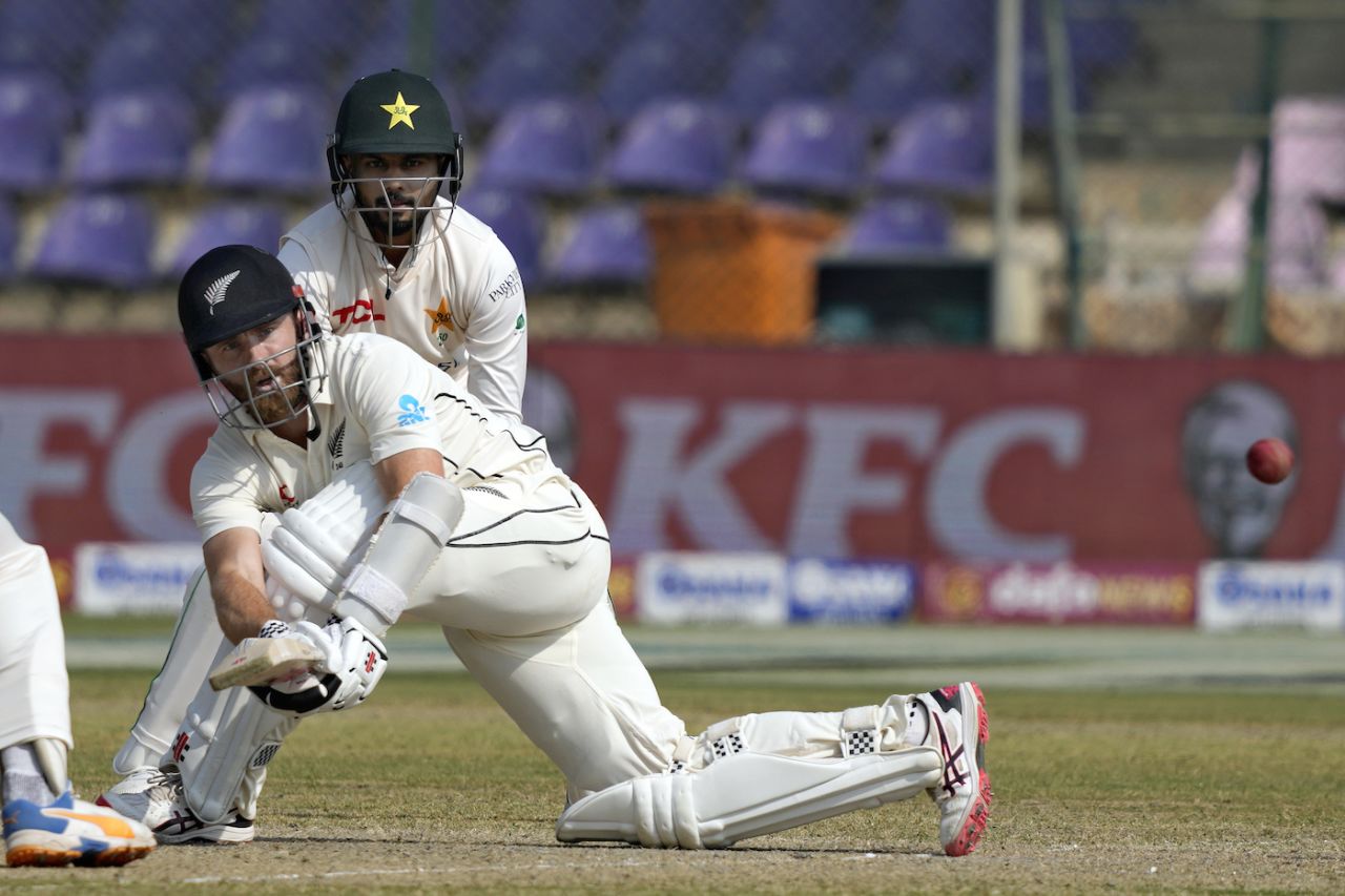 Kane Williamson sweeps en route his half-century, Pakistan vs New Zealand, 1st Test, Karachi, 3rd day, December 28, 2022