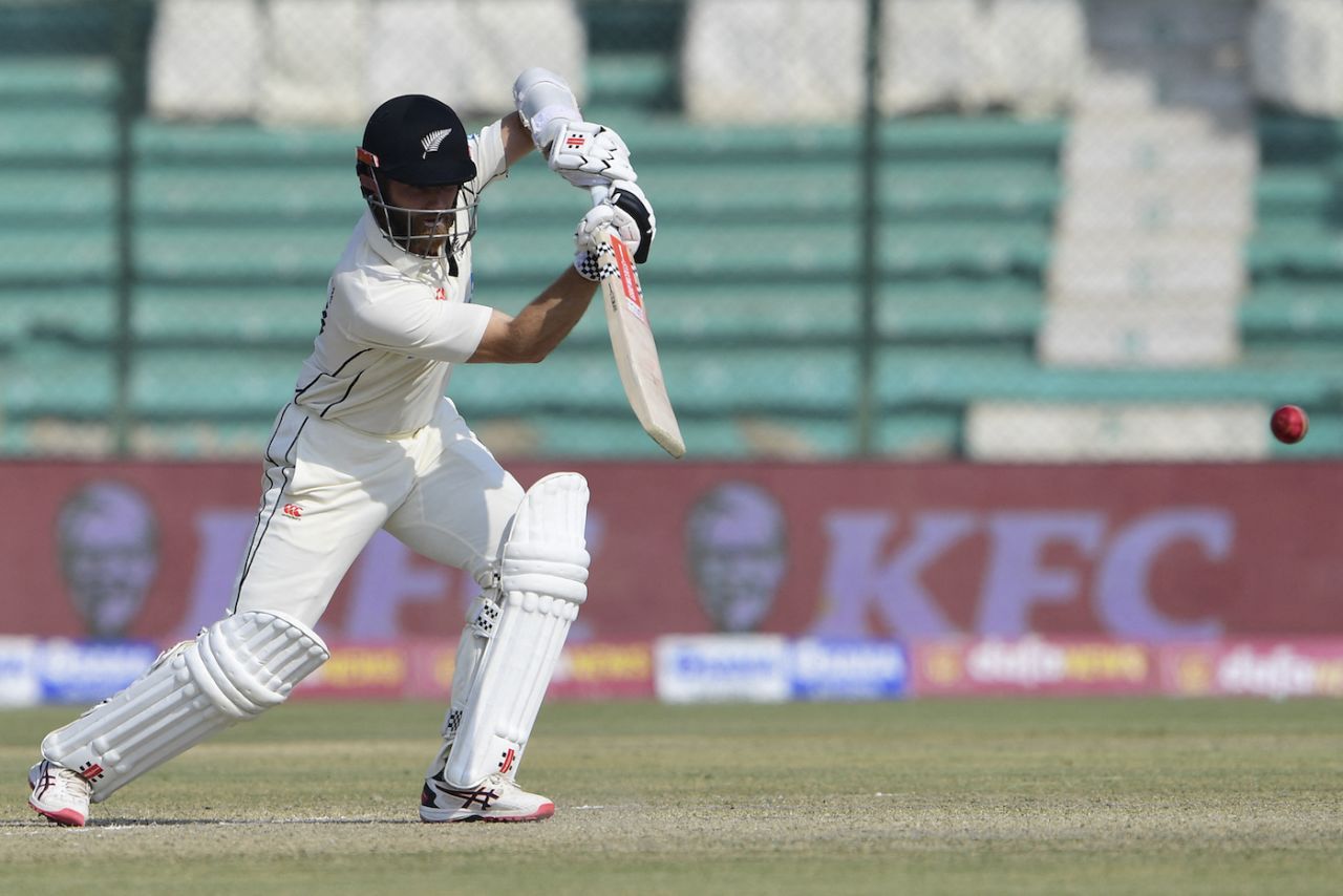 Kane Williamson drives, Pakistan vs New Zealand, 1st Test, Karachi, 3rd day, December 28, 2022