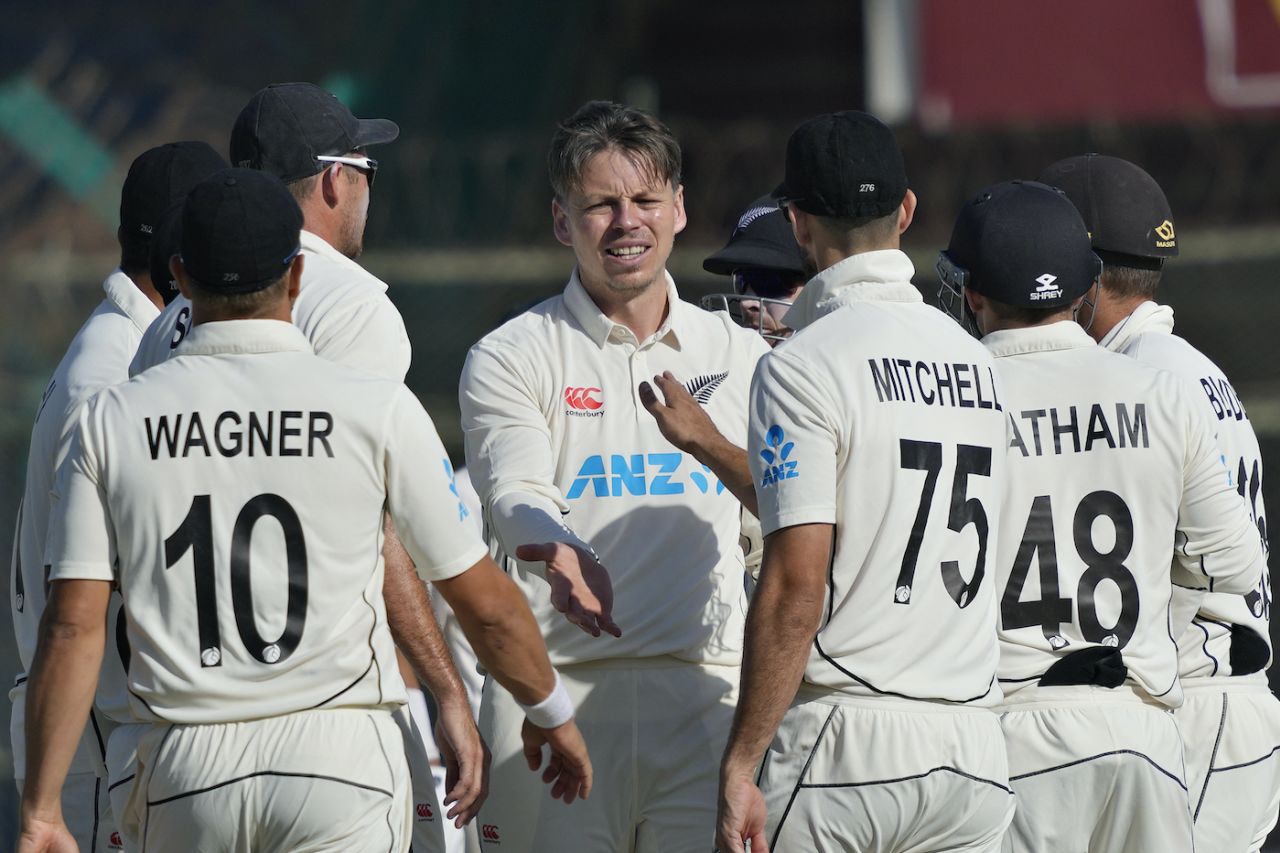 Michael Bracewell celebrates after taking the day's first wicket, Pakistan vs New Zealand, 1st Test, Karachi, 5th day, December 30, 2022
