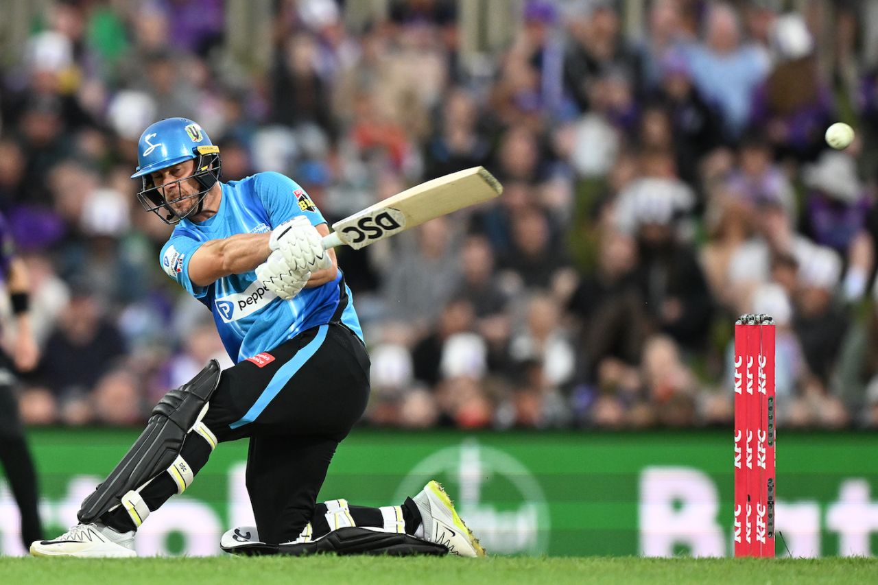 Chris Lynn got to his half-century in 38 balls, Hobart Hurricanes vs Adelaide Strikes, BBL 2022-23, Hobart, January 2, 2023