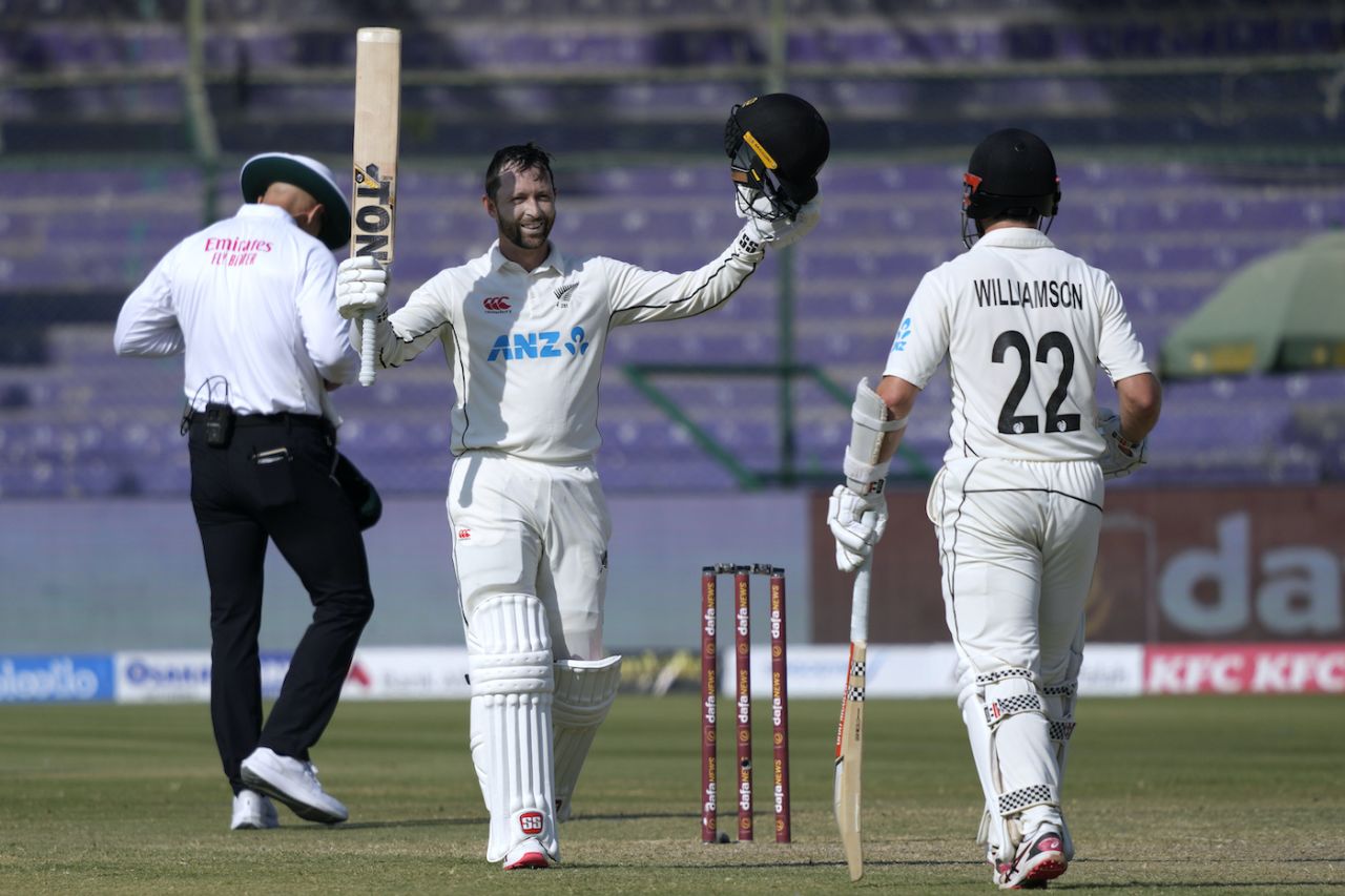 Devon Conway is delighted to bring up his century, Pakistan vs New Zealand, 2nd Test, Karachi, 1st day, January 02, 2023