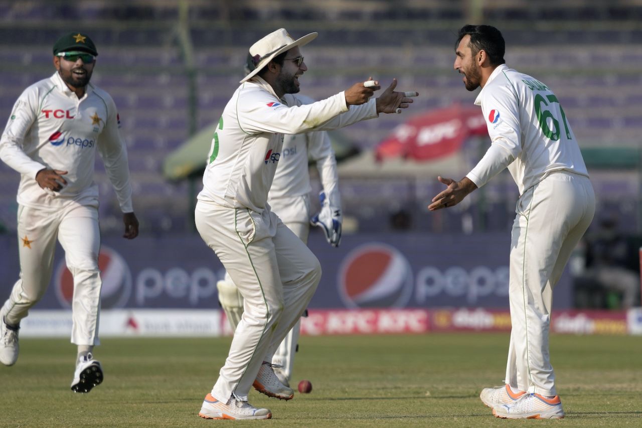 Agha Salman celebrates in style to delight Imam-ul-Haq, Pakistan vs New Zealand, 2nd Test, Karachi, 1st day, January 02, 2023