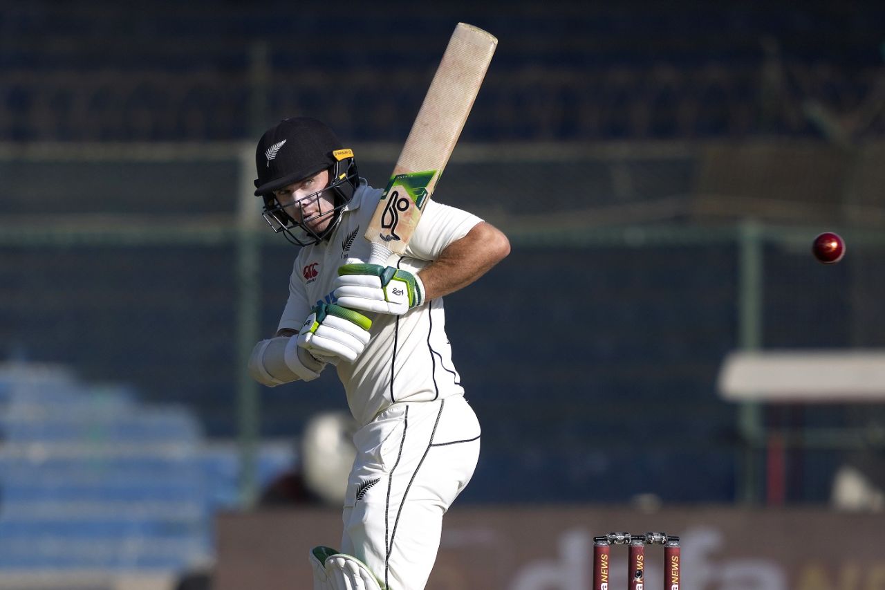 Tom Latham leaves the ball alone, Pakistan vs New Zealand, 2nd Test, Karachi, 1st day, January 02, 2023