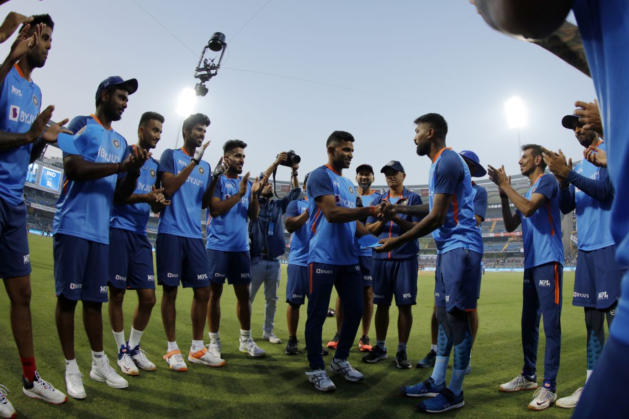Shivam Mavi is handed his India cap by Hardik Pandya, India vs Sri Lanka, 1st T20I, Mumbai, Wankhede Stadium, January 3, 2023