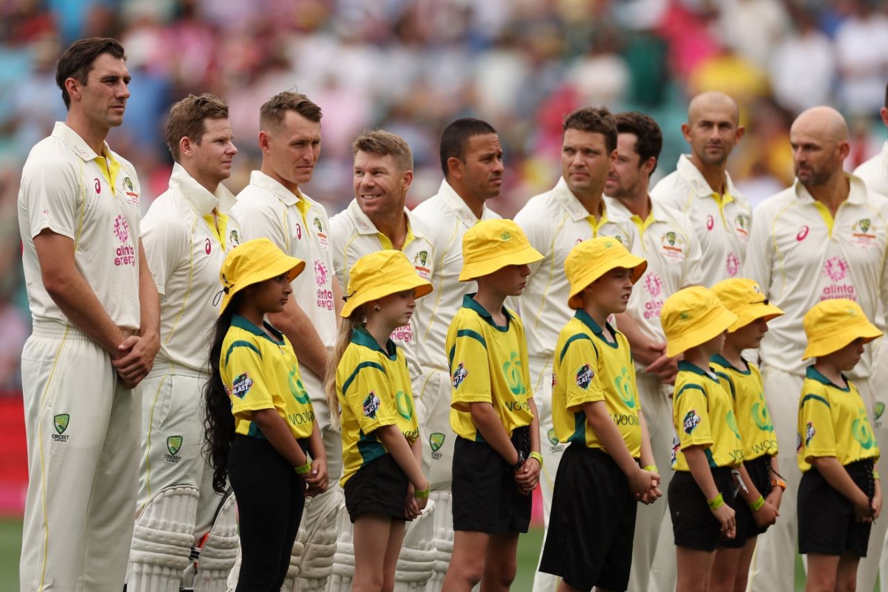 Australia line up ahead of the start of play, Australia vs South Africa, 3rd Test, Sydney, 1st day, January 4, 2023