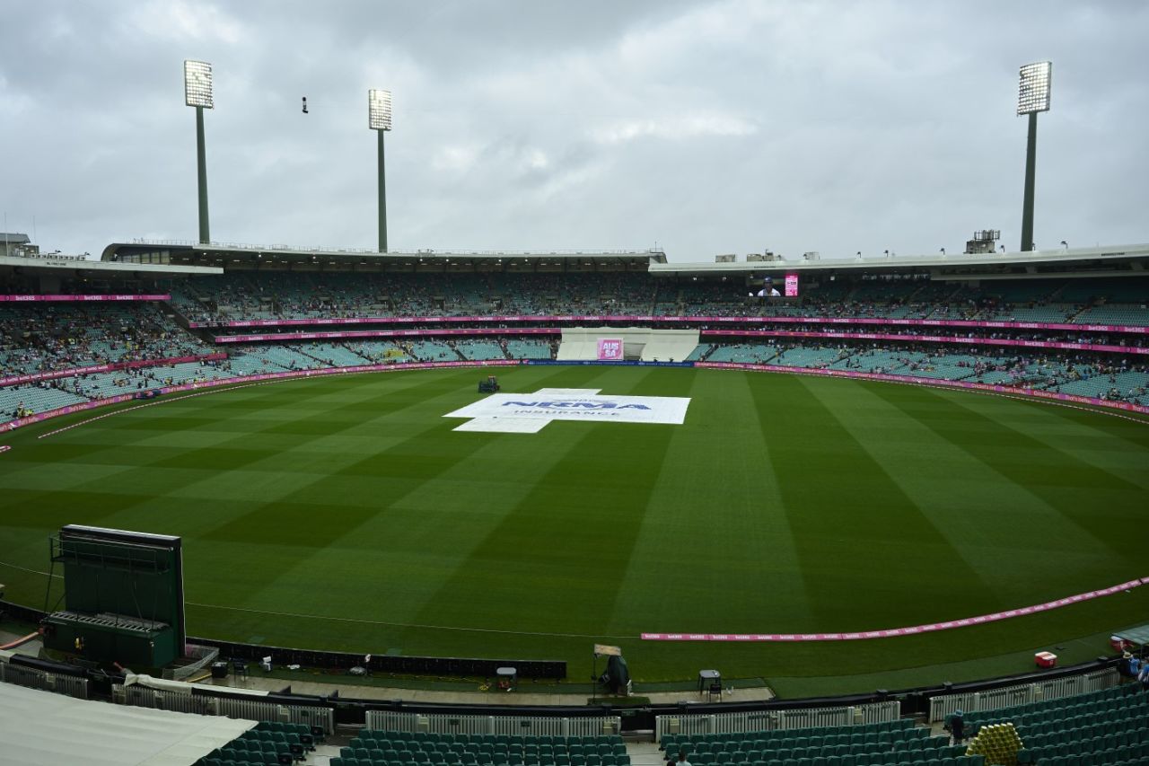 Rain and bad light caused lengthy delays on day one, Australia vs South Africa, 3rd Test, Sydney, 1st day, January 4, 2023