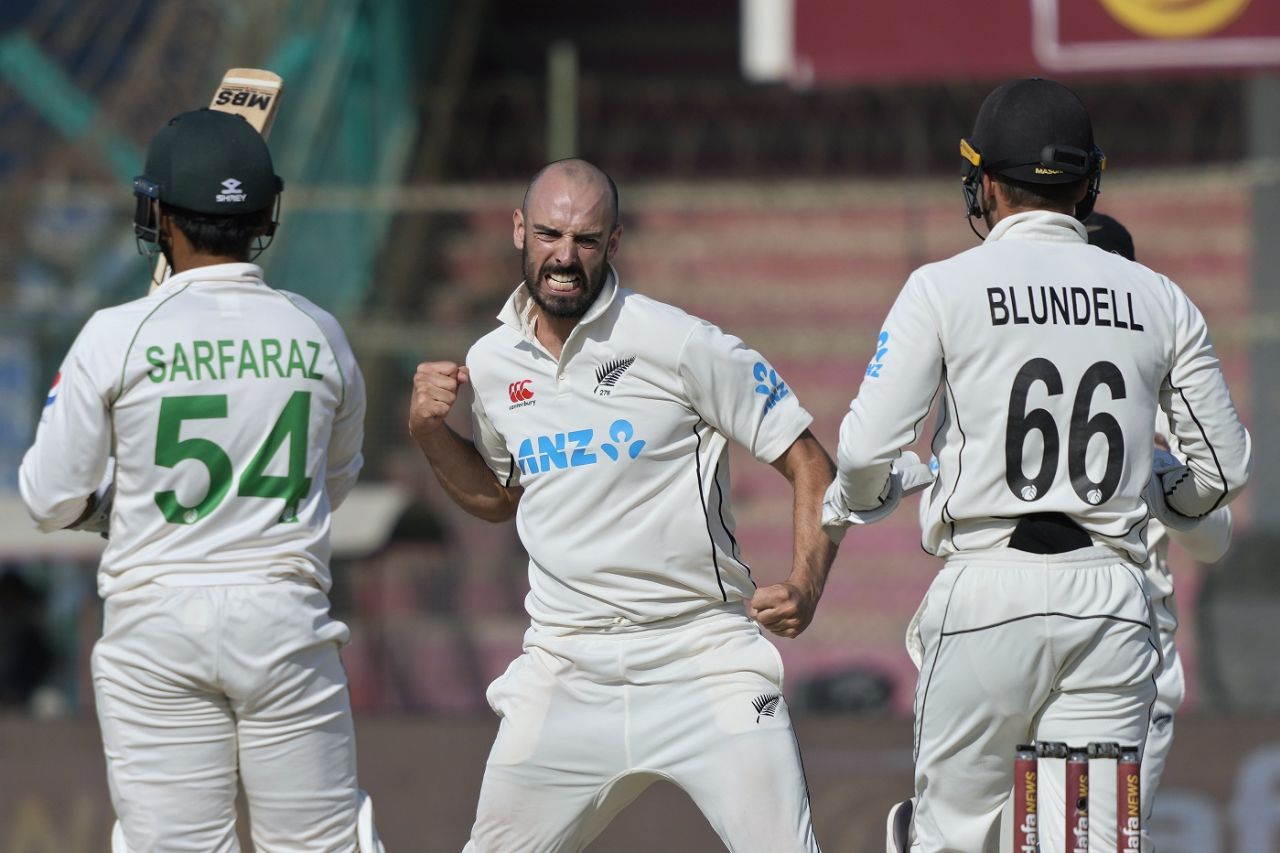 Daryl Mitchell thought he had Sarfaraz Ahmed out off his first ball, Pakistan vs New Zealand, 2nd Test, Karachi, third day, January 4, 2023