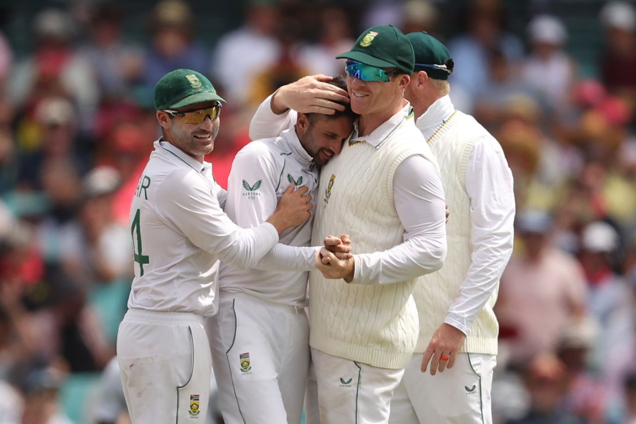 Keshav Maharaj celebrates a long-awaited wicket, Australia vs South Africa, 3rd Test, Sydney, 2nd day, January 5, 2023