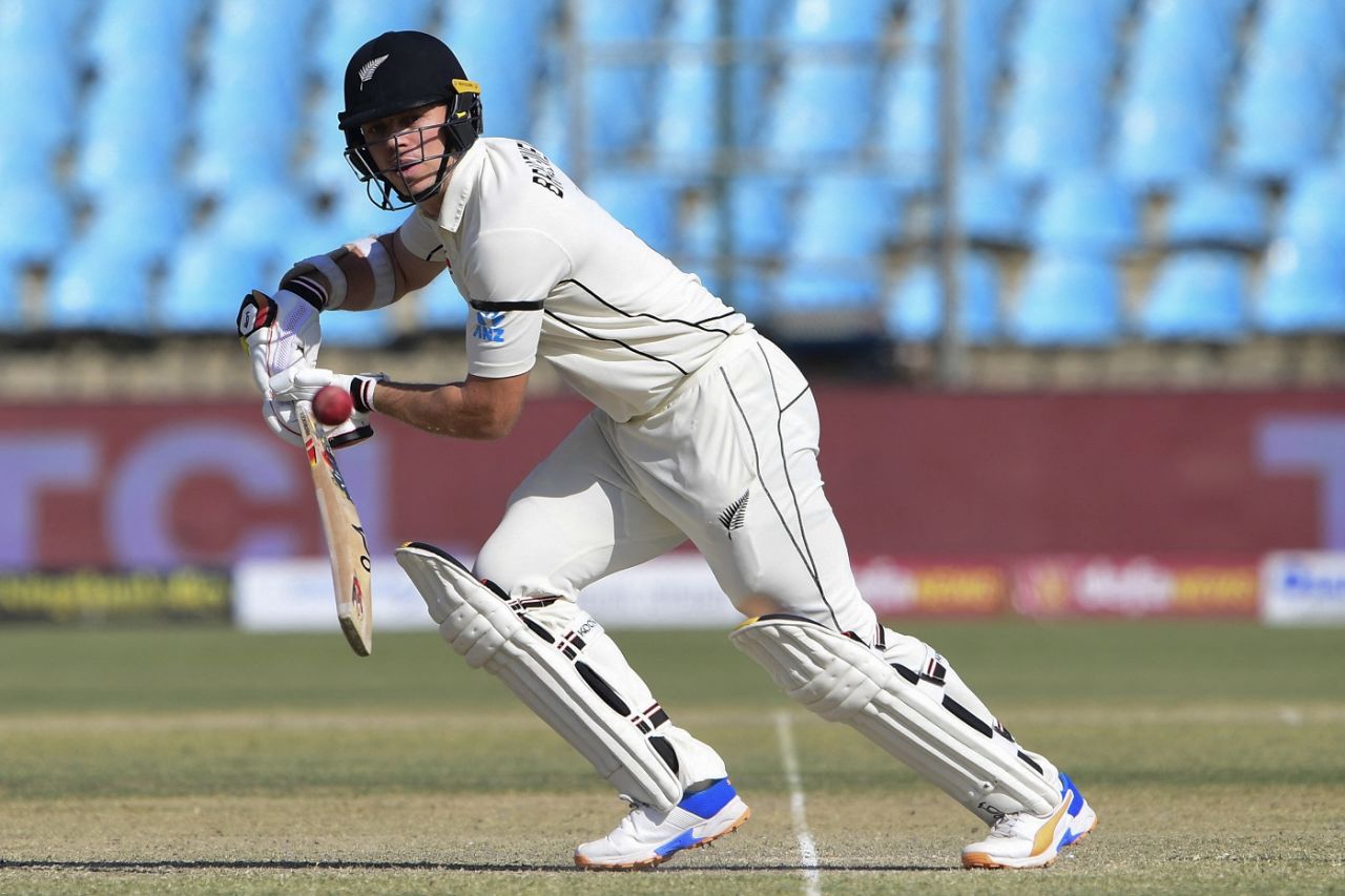 Michael Bracewell guides the ball, Pakistan vs New Zealand, 2nd Test, Karachi, 4th day, January 5, 2023