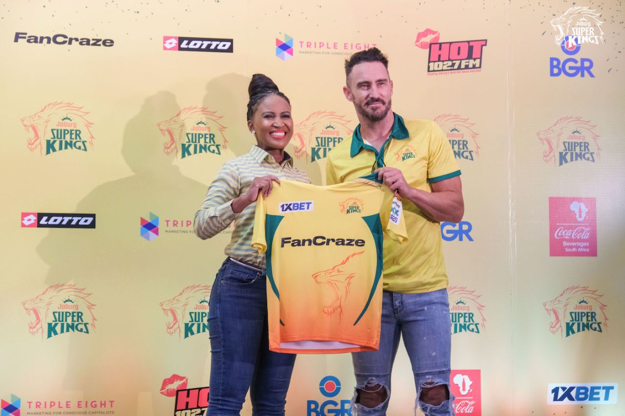Johannesburg Mayor Mpho Malada and Faf du Plessis at the Joburg Super Kings jersey launch, Johannesburg, January 8, 2023