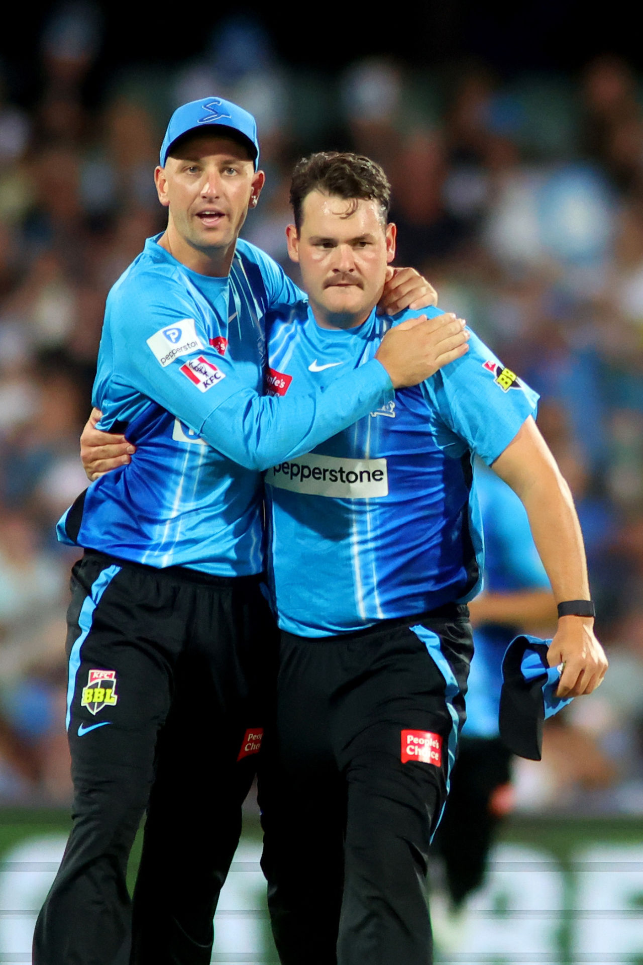 Matthew Short and Benjamin Manenti picked up two wickets apiece, Adelaide Strikers vs Melbourne Renegades, Big Bash League 2022-23, Adelaide, January 10, 2023