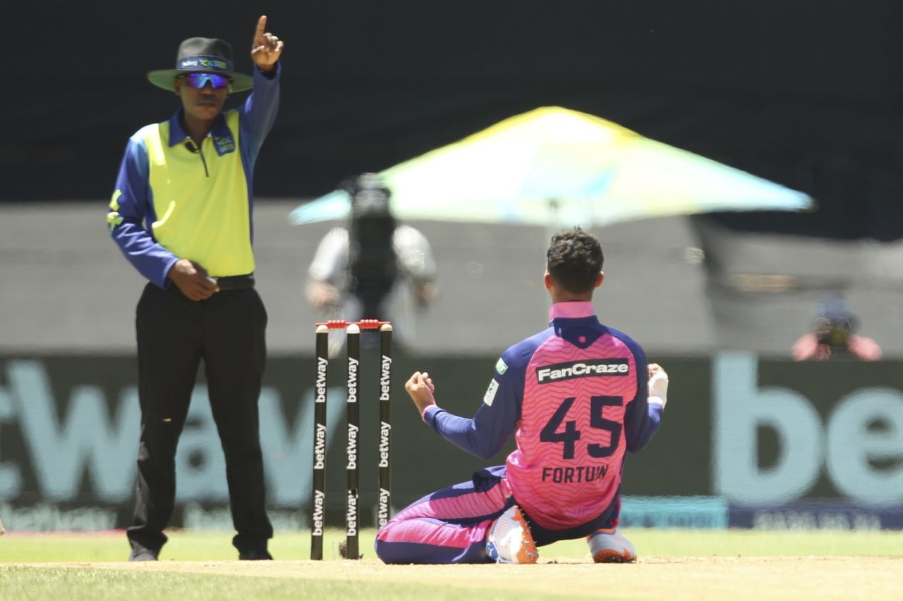Bjorn Fortuin rocked Joburg Super Kings picking three wickets early, Paarl Royals vs Joburg Super Kings, SA20 2022-23, Paarl, January 13, 2023