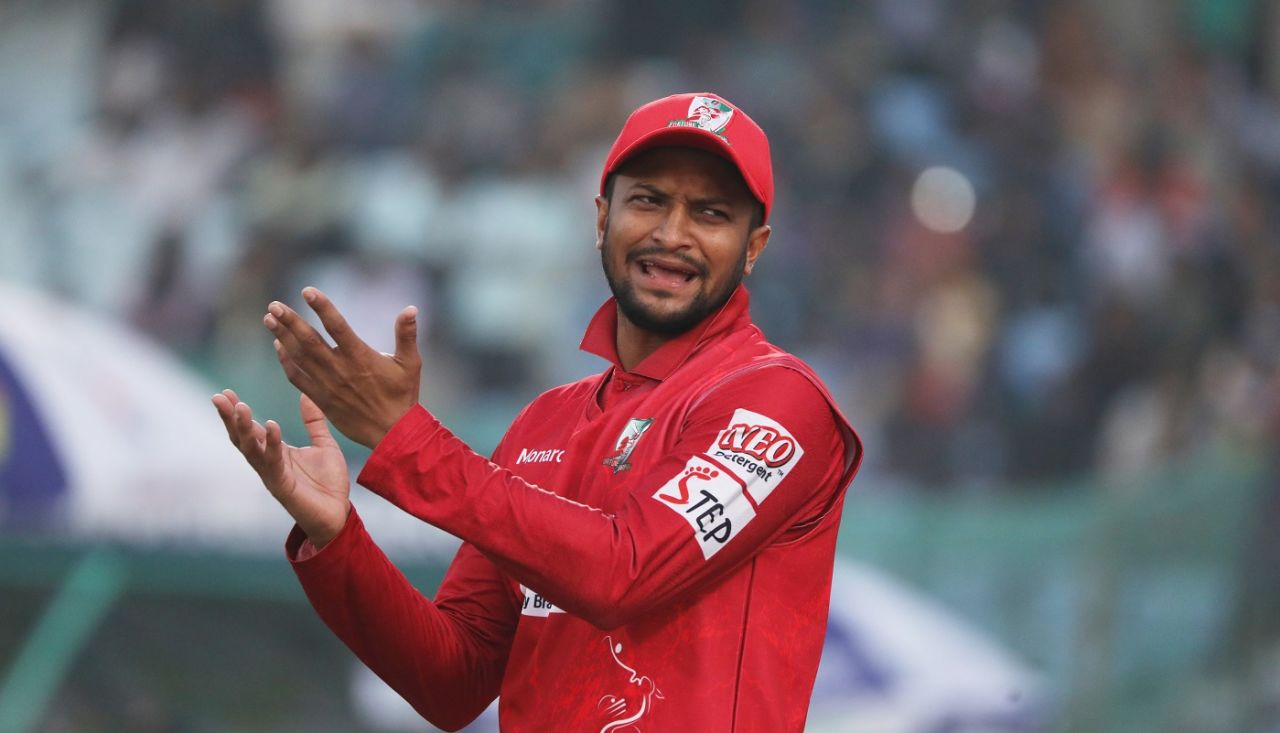 Shakib Al Hasan and one of his many expressions during the game, Fortune Barishal vs Chattogram Challengers, BPL 2023, Chattogram, January 13, 2023