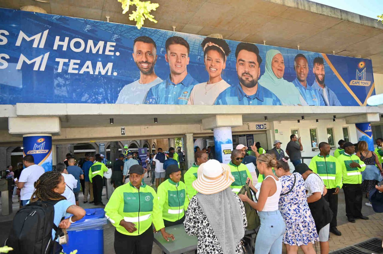 MI signage greets fans at Newlands, MI Cape Town vs Durban's Super Giants, SA20, Cape Town, January 13, 2023