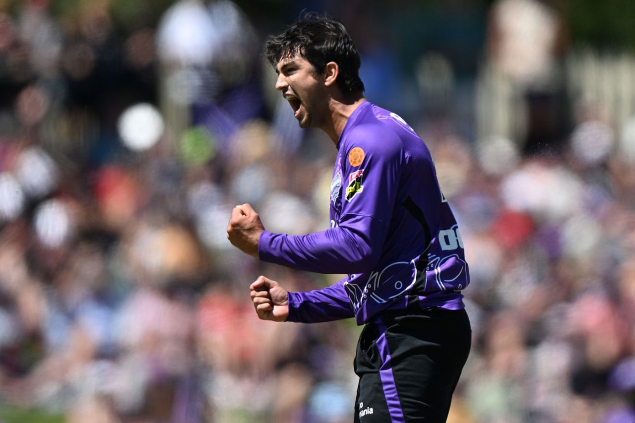 Paddy Dooley celebrates, Hobart Hurricanes vs Sydney Thunder, BBL, Hobart, January 15, 2023