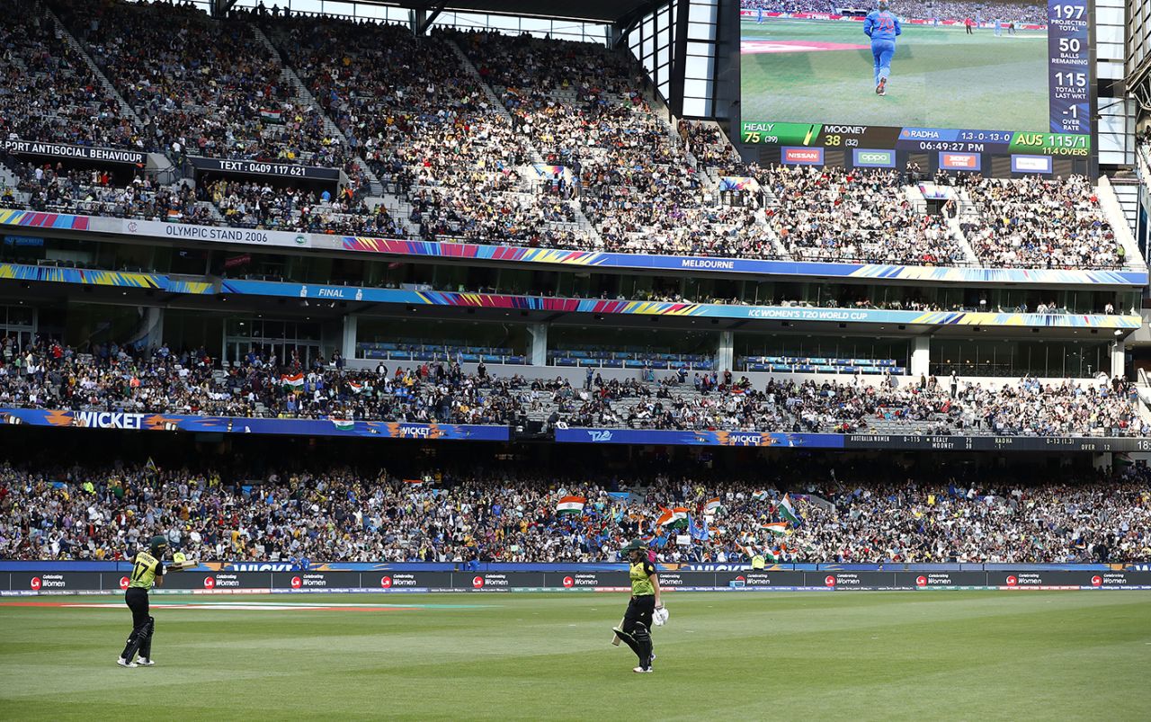 Alyssa Healy walks back after her 39-ball 75, Australia v India, final, Women's T20 World Cup, Melbourne, March 8, 2020