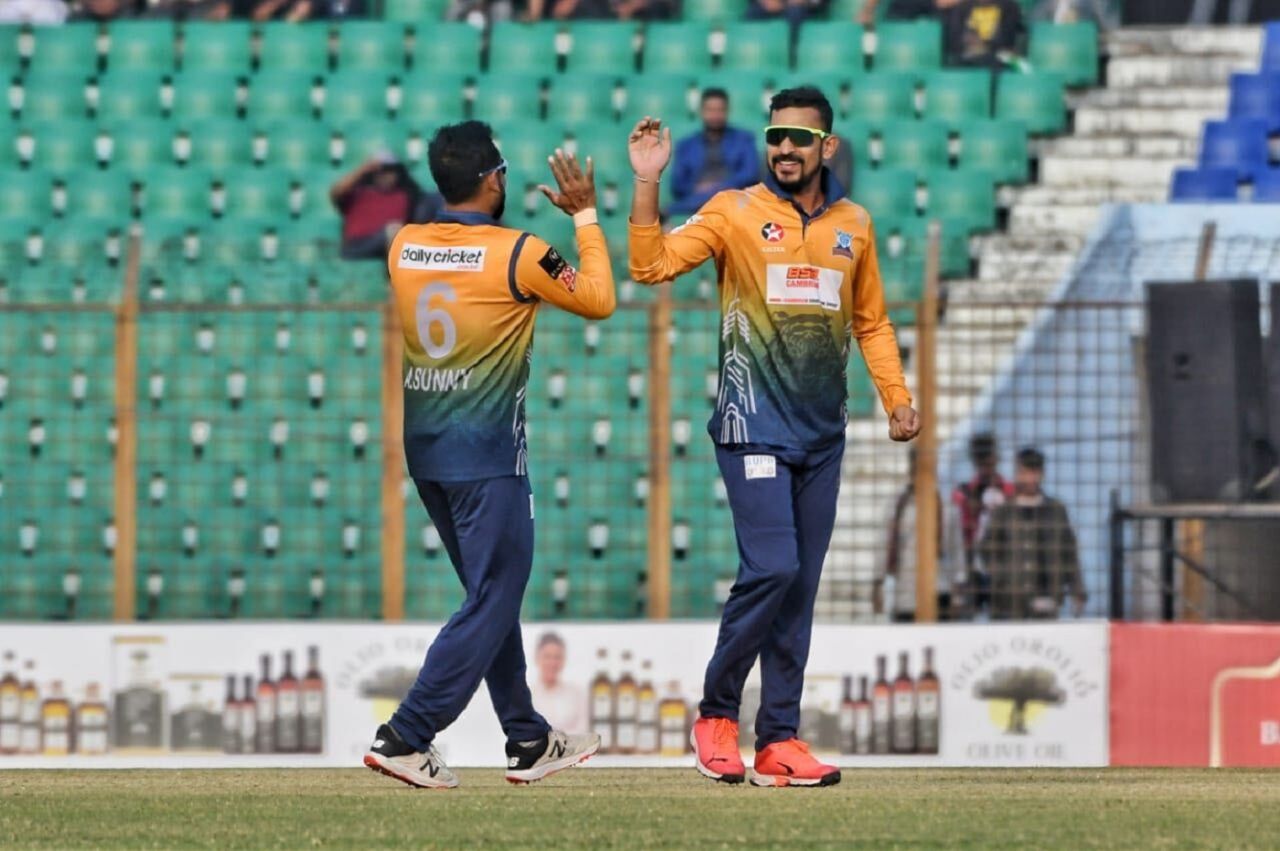 Nasir Hossain picked up 2 for 19 off his four overs, Dhaka Dominators vs Sylhet Strikers, Bangladesh Premier League, Chattogram, January 16, 2023